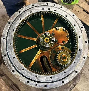 ремонт редуктора бетонозмішувача із заміною нестандартного ущільнення